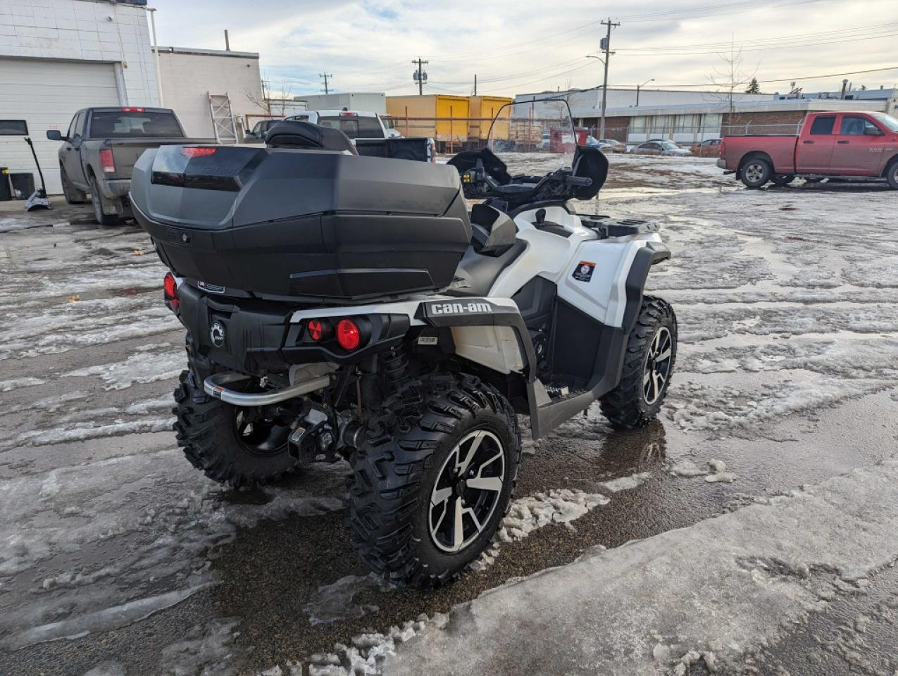 2021 Can-Am Outlander 1000 XT 850 XT MAX - Photo #4