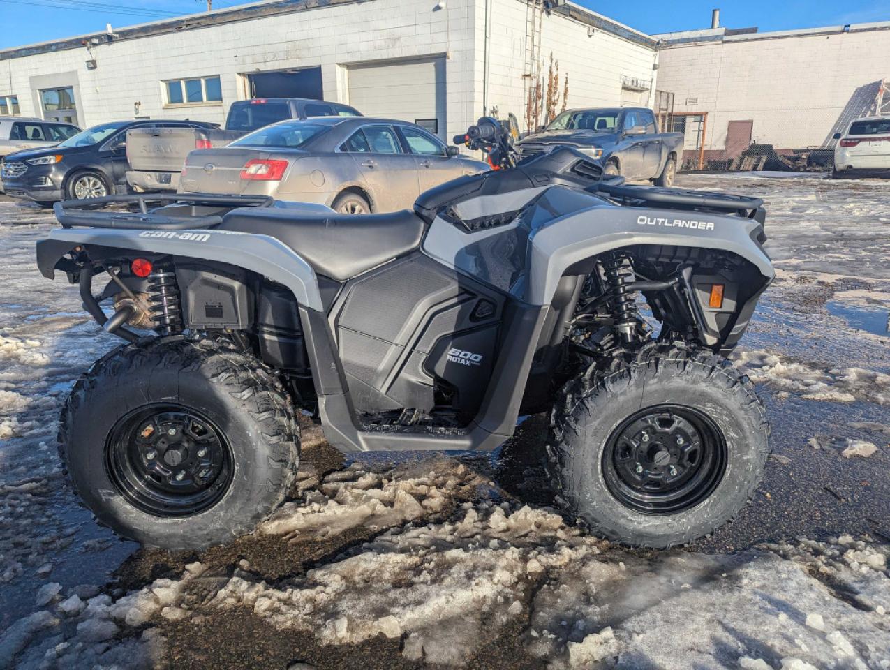 2024 Can-Am Outlander 1000 XT 500 - Photo #5