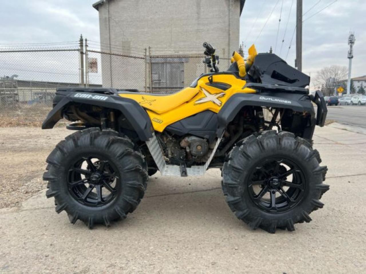 2014 Can-Am Outlander 1000 XT 1000 XMR - Photo #5