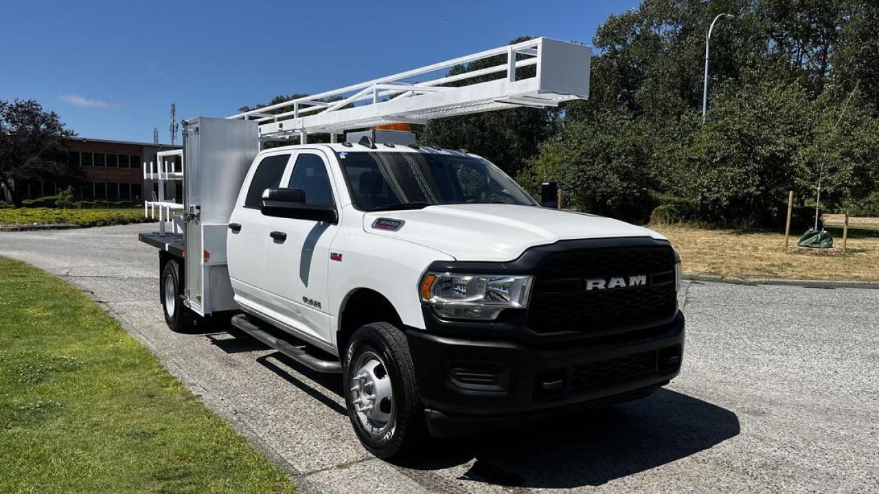 Used 2019 RAM 3500 Crew Cab 4WD Service Truck Dually for sale in Burnaby, BC