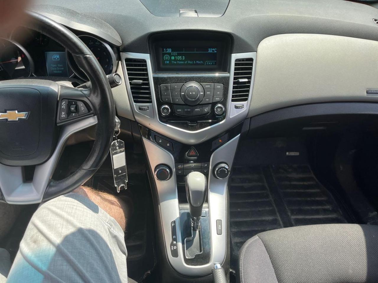 2014 Chevrolet Cruze 4dr Sdn 1LT - Photo #8