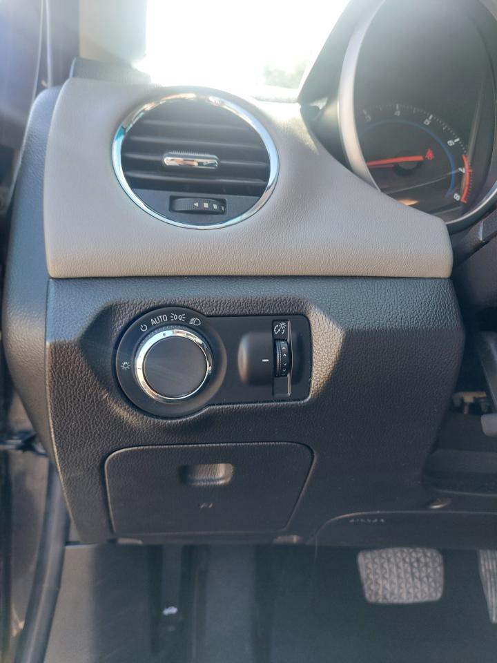 2014 Chevrolet Cruze 4dr Sdn 1LT - Photo #18