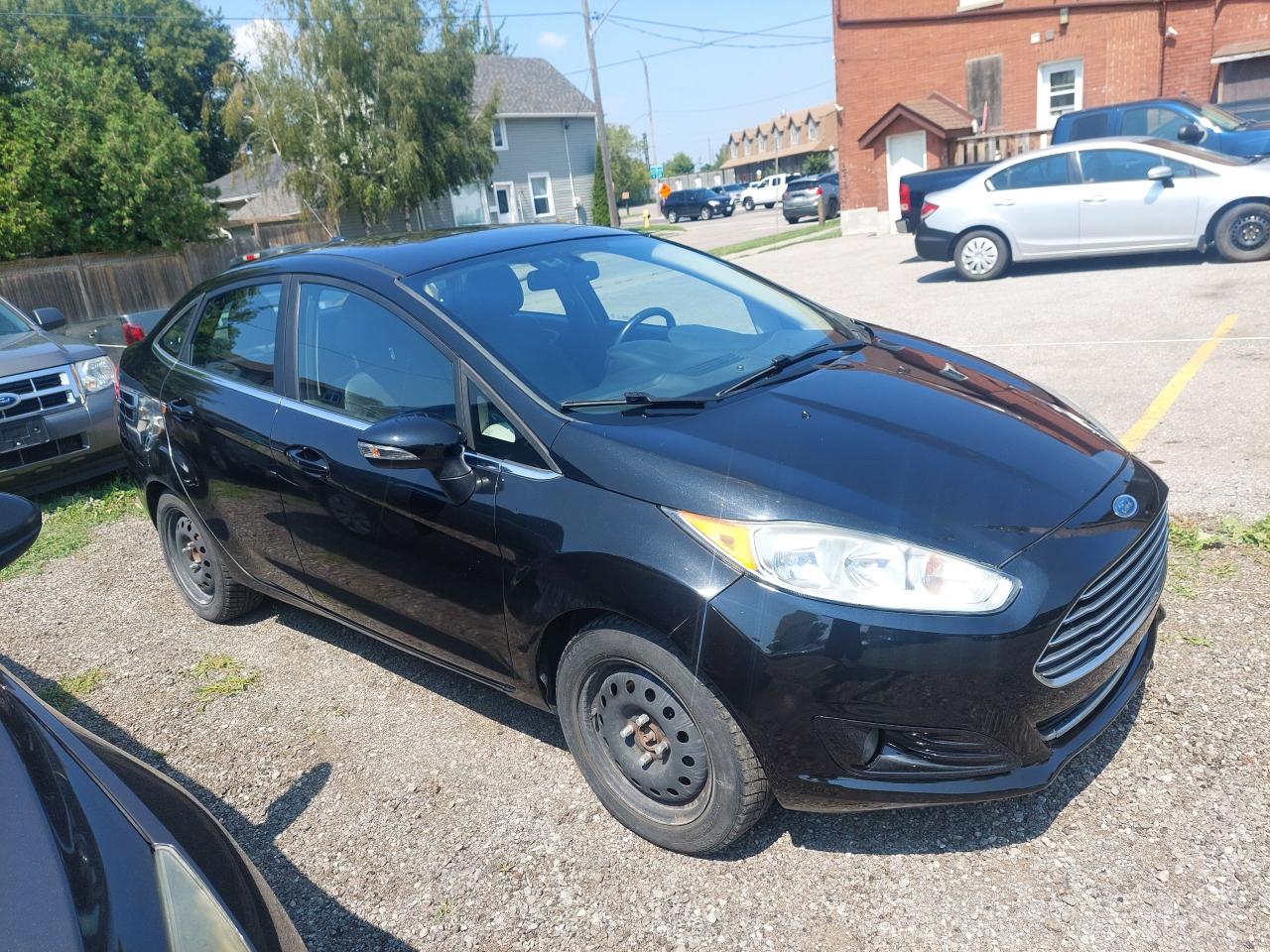 Used 2015 Ford Fiesta 4dr Sdn Titanium for sale in Oshawa, ON