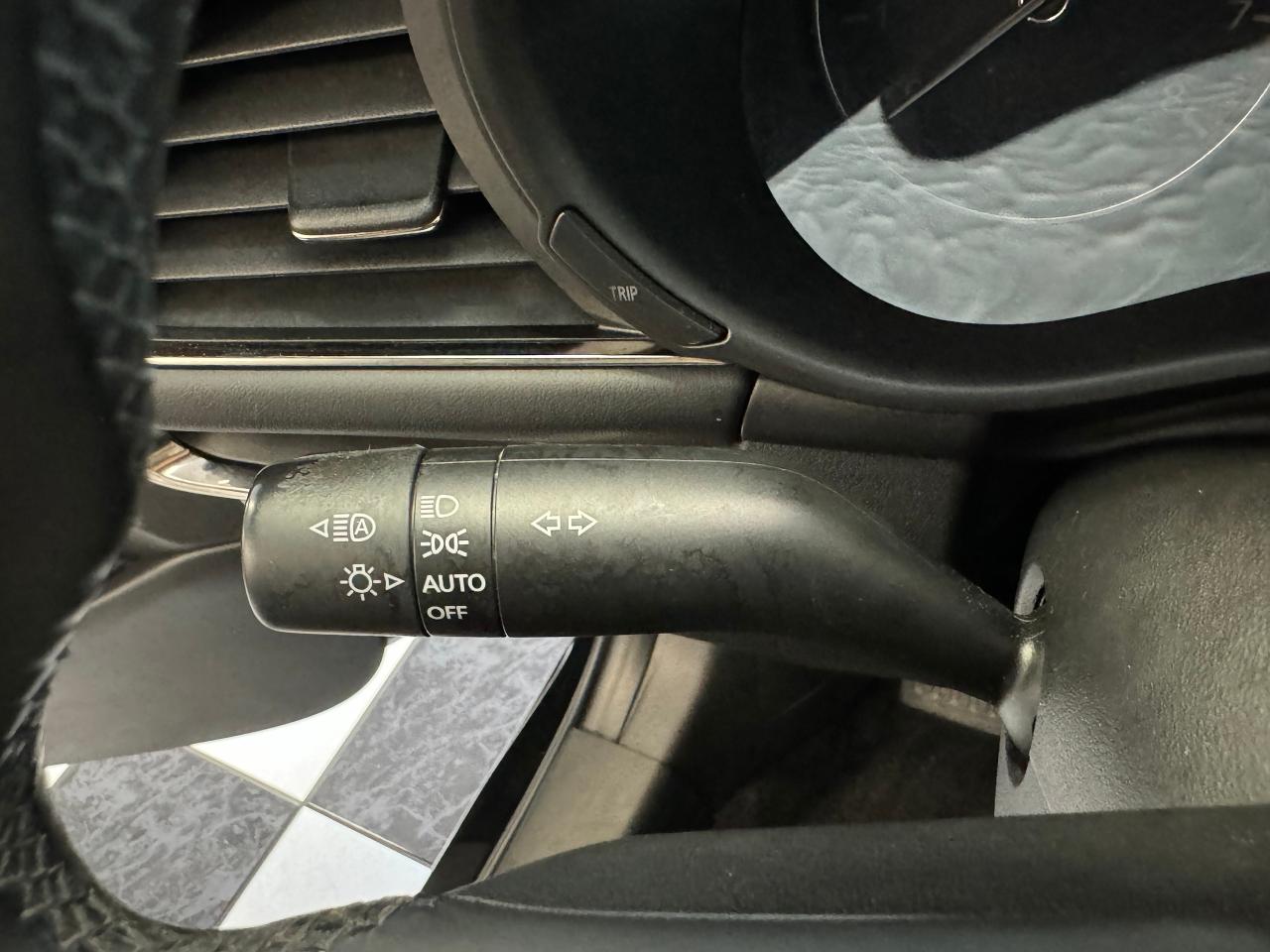 2019 Mazda MAZDA3 GS Hatch+Adaptive Cruise+New+Brakes+CLEAN CARFAX - Photo #43