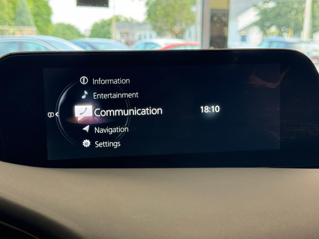2019 Mazda MAZDA3 GS Hatch+Adaptive Cruise+New+Brakes+CLEAN CARFAX - Photo #28