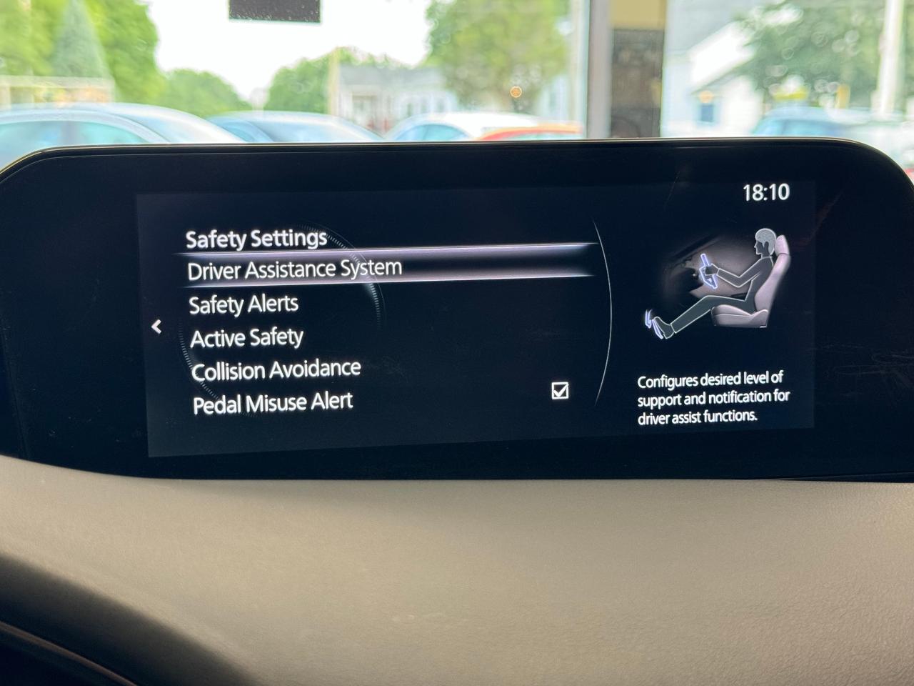2019 Mazda MAZDA3 GS Hatch+Adaptive Cruise+New+Brakes+CLEAN CARFAX - Photo #30