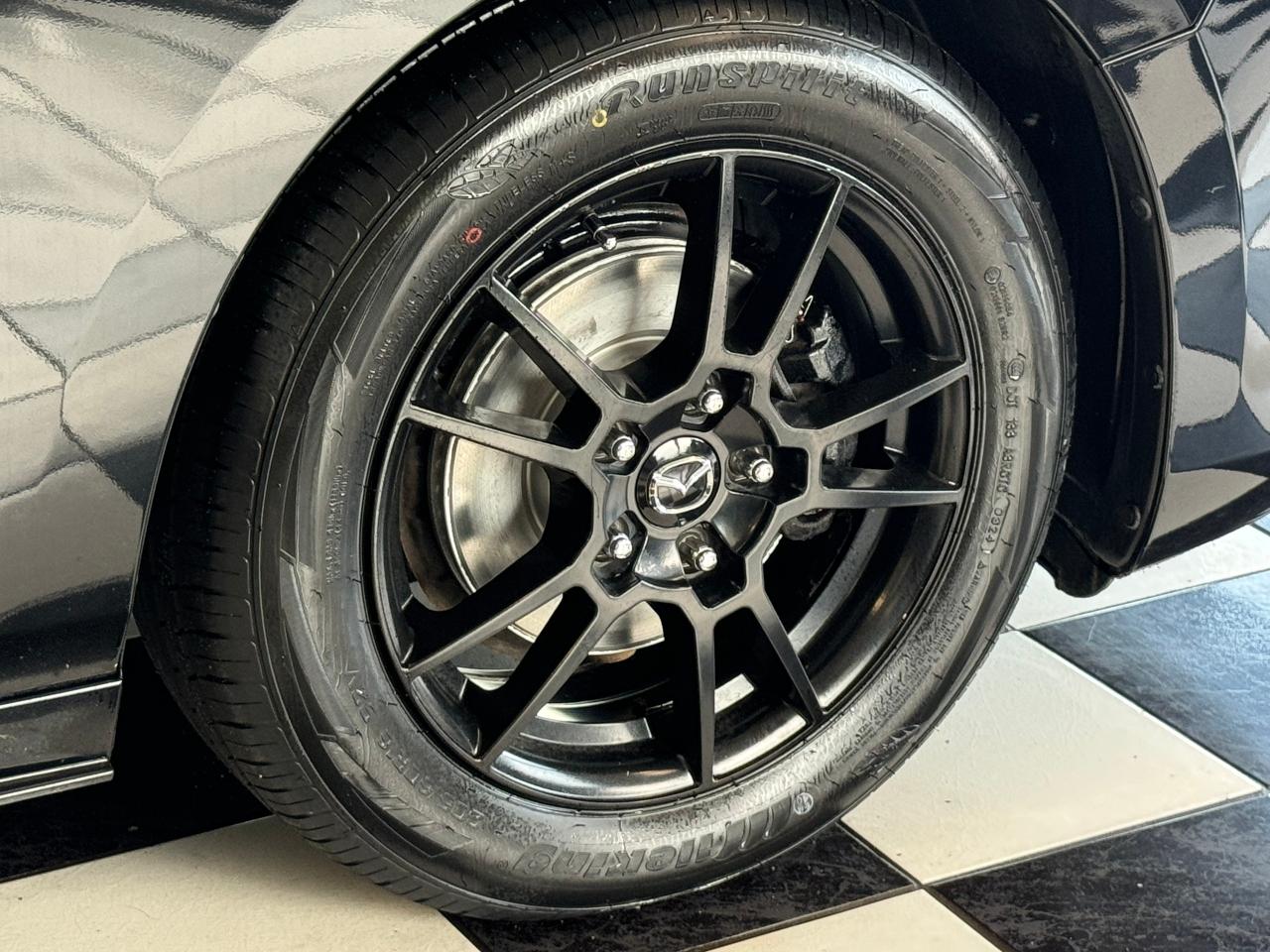 2019 Mazda MAZDA3 GS Hatch+Adaptive Cruise+New+Brakes+CLEAN CARFAX Photo109