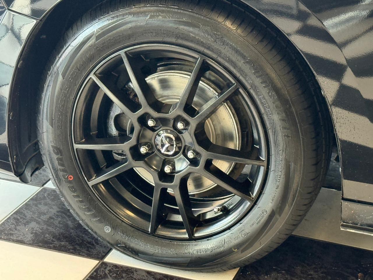 2019 Mazda MAZDA3 GS Hatch+Adaptive Cruise+New+Brakes+CLEAN CARFAX - Photo #48