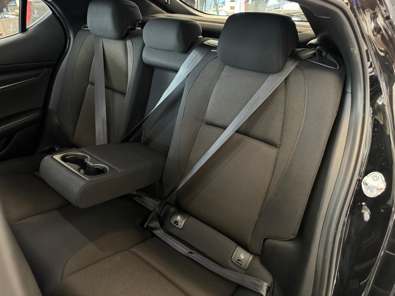 2019 Mazda MAZDA3 GS Hatch+Adaptive Cruise+New+Brakes+CLEAN CARFAX - Photo #22