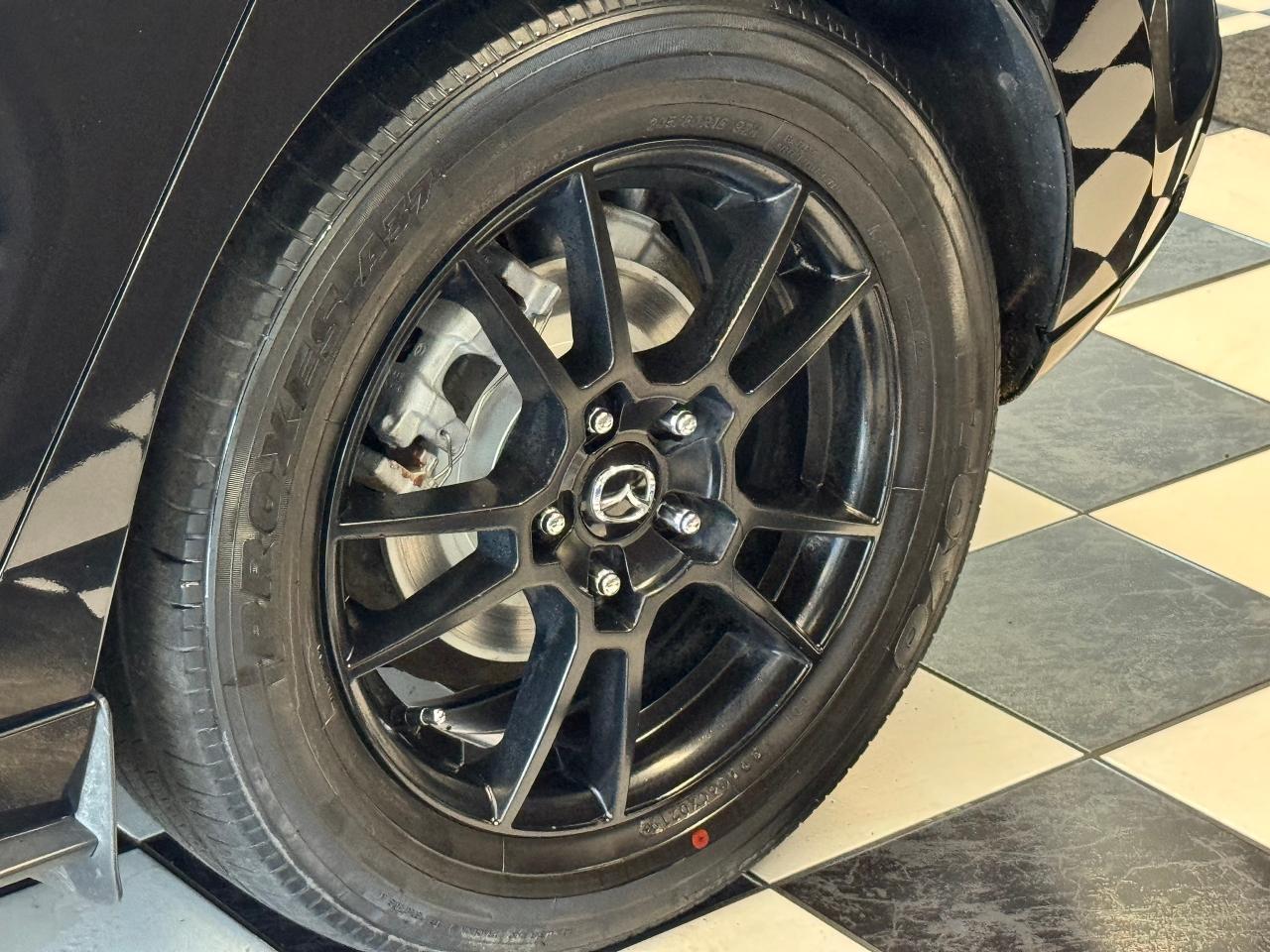 2019 Mazda MAZDA3 GS Hatch+Adaptive Cruise+New+Brakes+CLEAN CARFAX - Photo #49