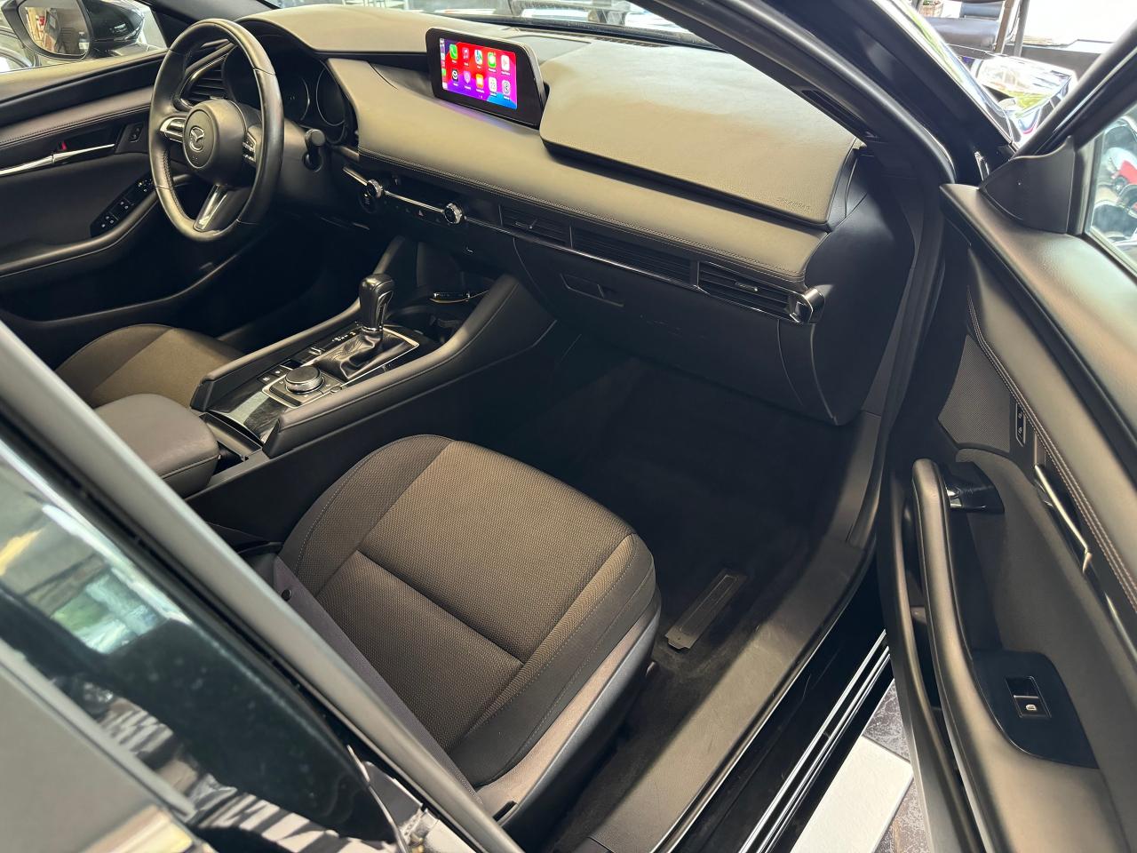 2019 Mazda MAZDA3 GS Hatch+Adaptive Cruise+New+Brakes+CLEAN CARFAX - Photo #20