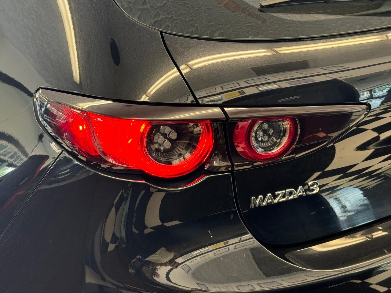 2019 Mazda MAZDA3 GS Hatch+Adaptive Cruise+New+Brakes+CLEAN CARFAX - Photo #54