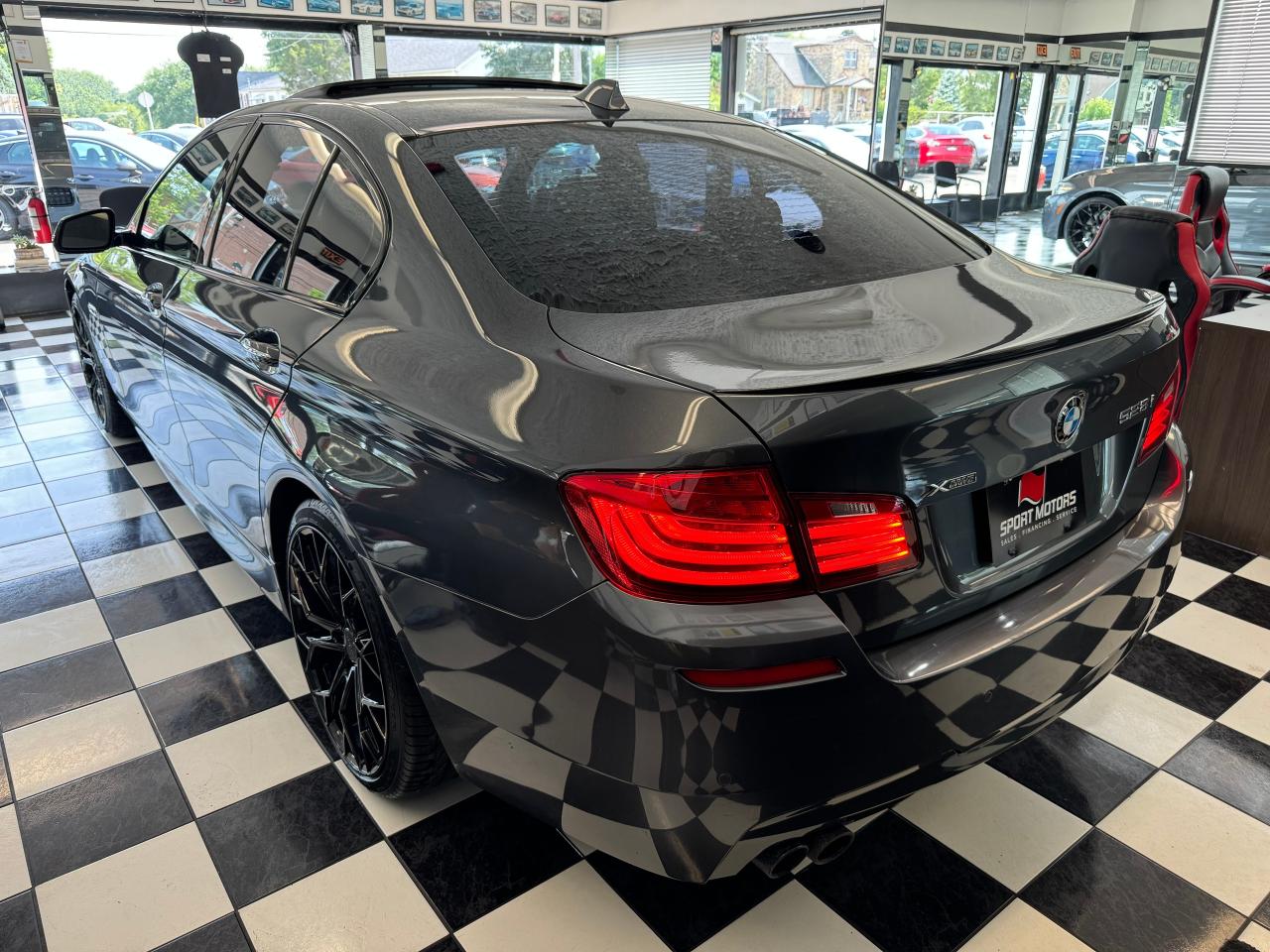 2016 BMW 5 Series 528i Xdrive M Sport PKG+New Tires+Brakes+GPS+Roof - Photo #5