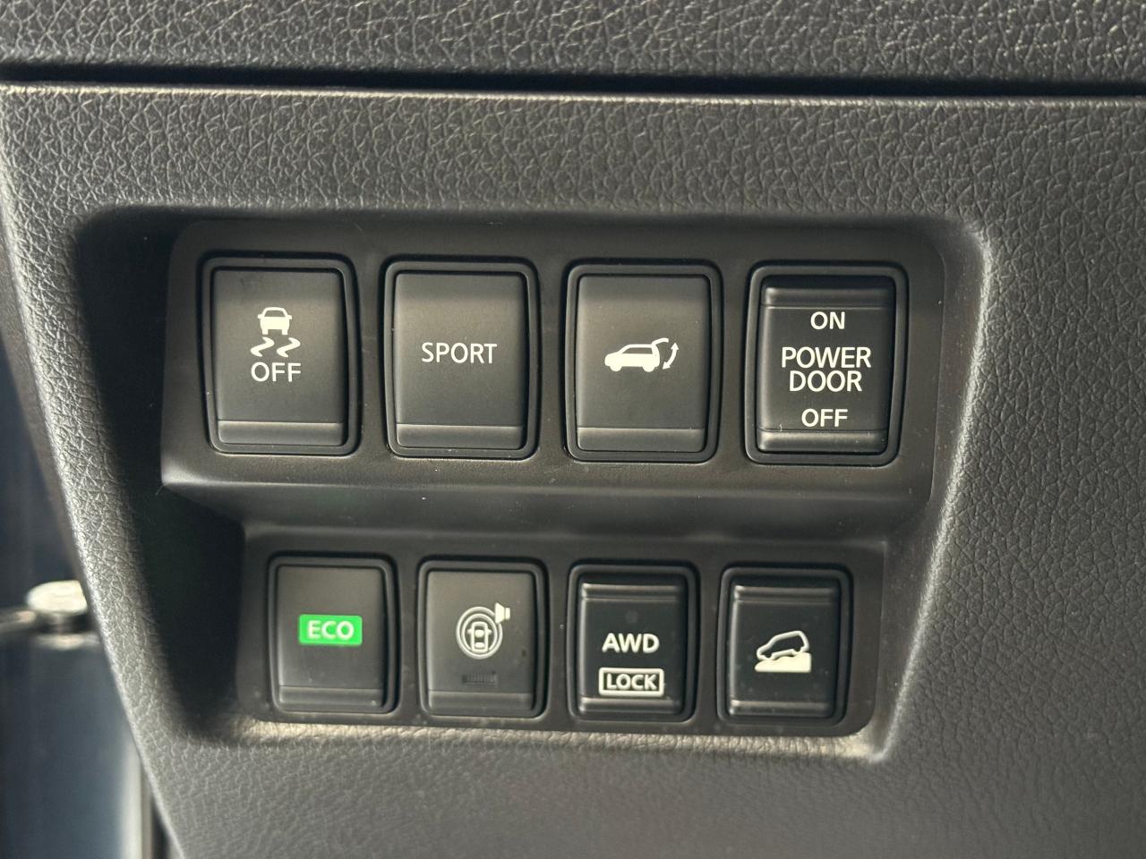 2016 Nissan Rogue SV Tech AWD+Roof+BSM+GPS+360Camera+CLEAN CARFAX - Photo #46