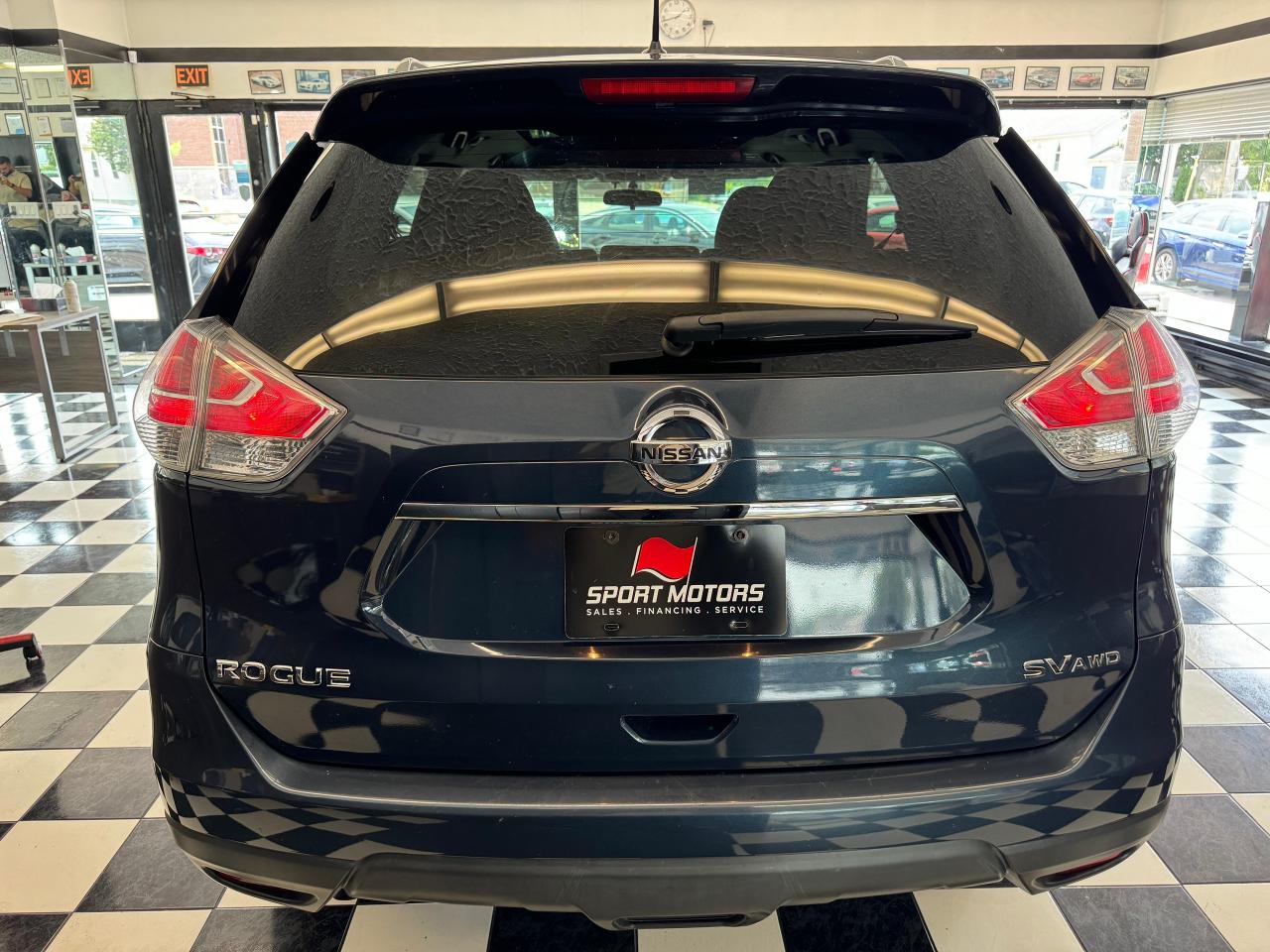 2016 Nissan Rogue SV Tech AWD+Roof+BSM+GPS+360Camera+CLEAN CARFAX Photo7