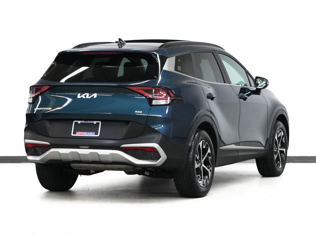 2023 Kia Sportage EX | AWD | Nav | Pano roof | ACC | BSM | CarPlay