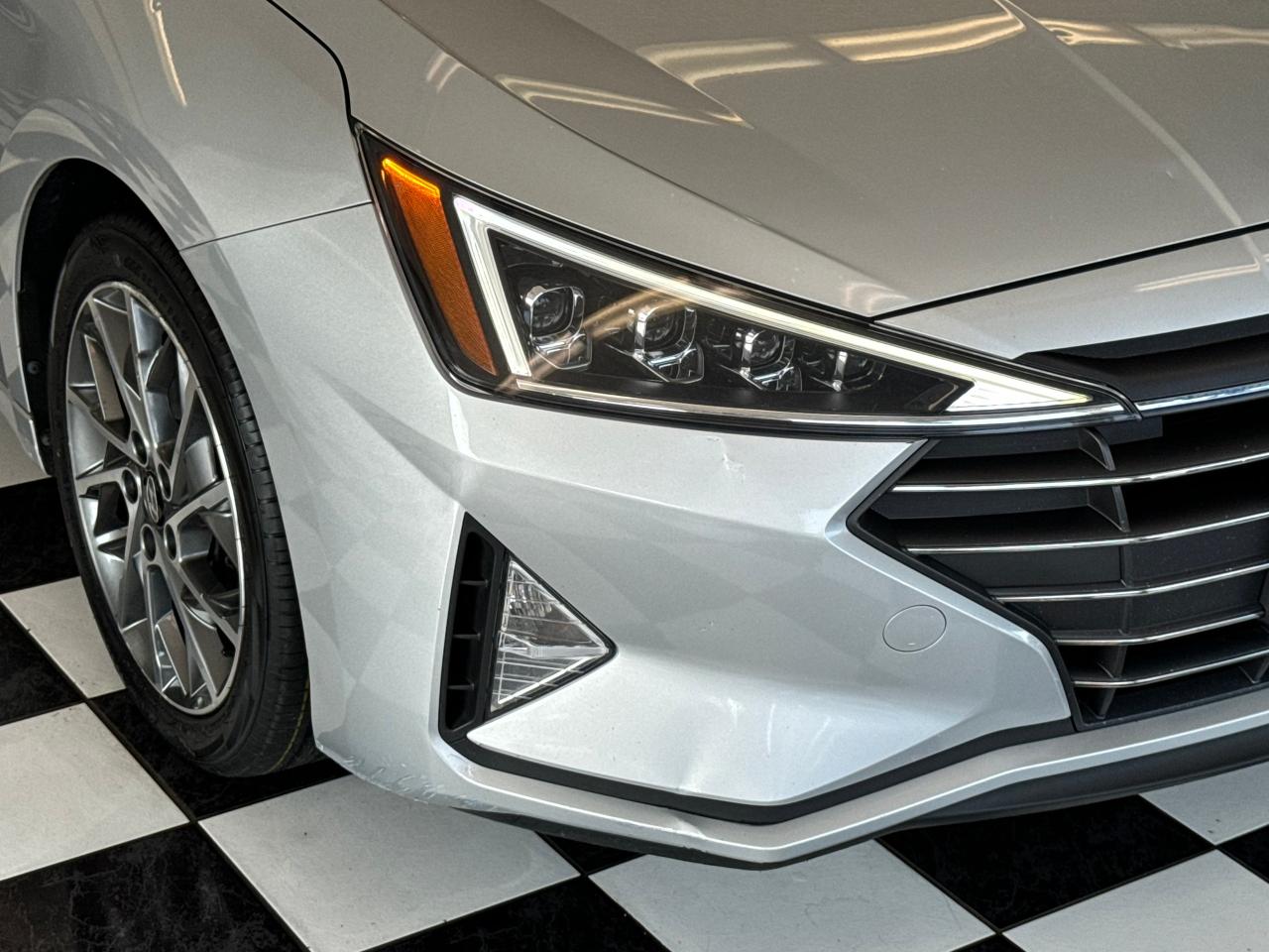 2019 Hyundai Elantra ULTIMATE+New Tires+Brakes+BSM+Roof+GPS+CleanCarfax - Photo #38