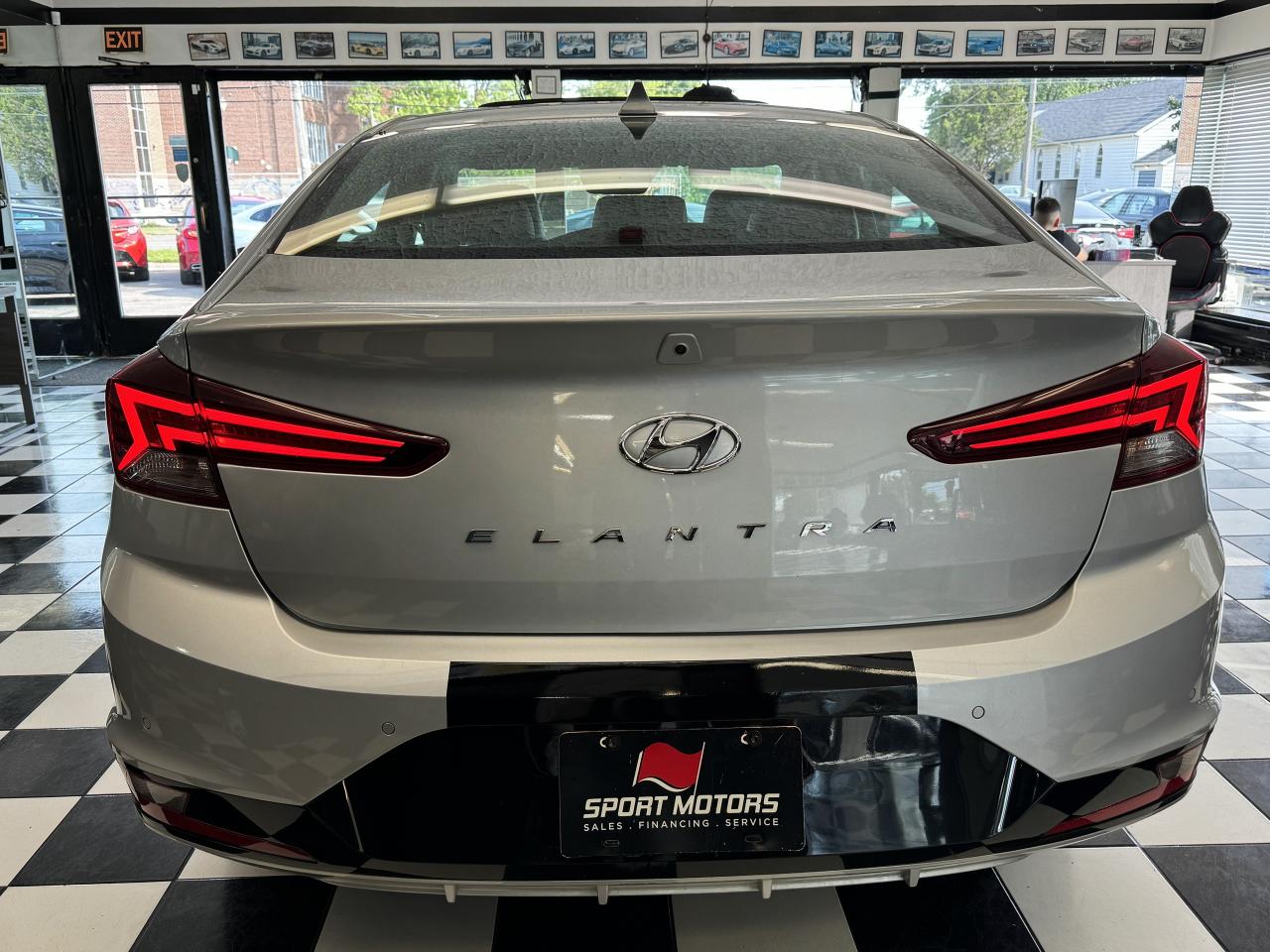 2019 Hyundai Elantra ULTIMATE+New Tires+Brakes+BSM+Roof+GPS+CleanCarfax - Photo #8