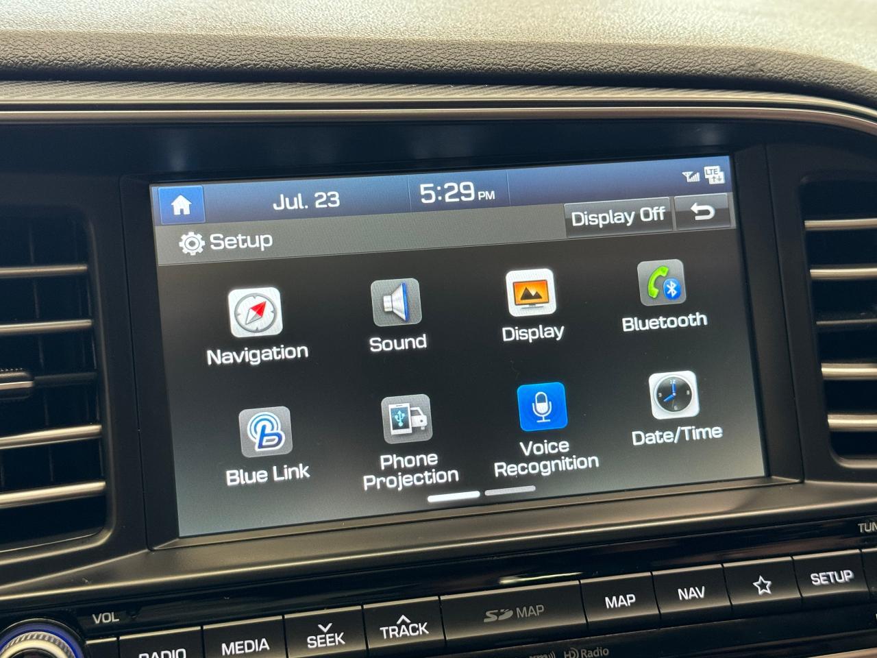2019 Hyundai Elantra ULTIMATE+New Tires+Brakes+BSM+Roof+GPS+CleanCarfax - Photo #35