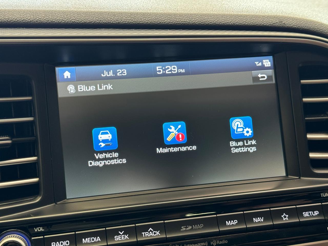 2019 Hyundai Elantra ULTIMATE+New Tires+Brakes+BSM+Roof+GPS+CleanCarfax - Photo #36