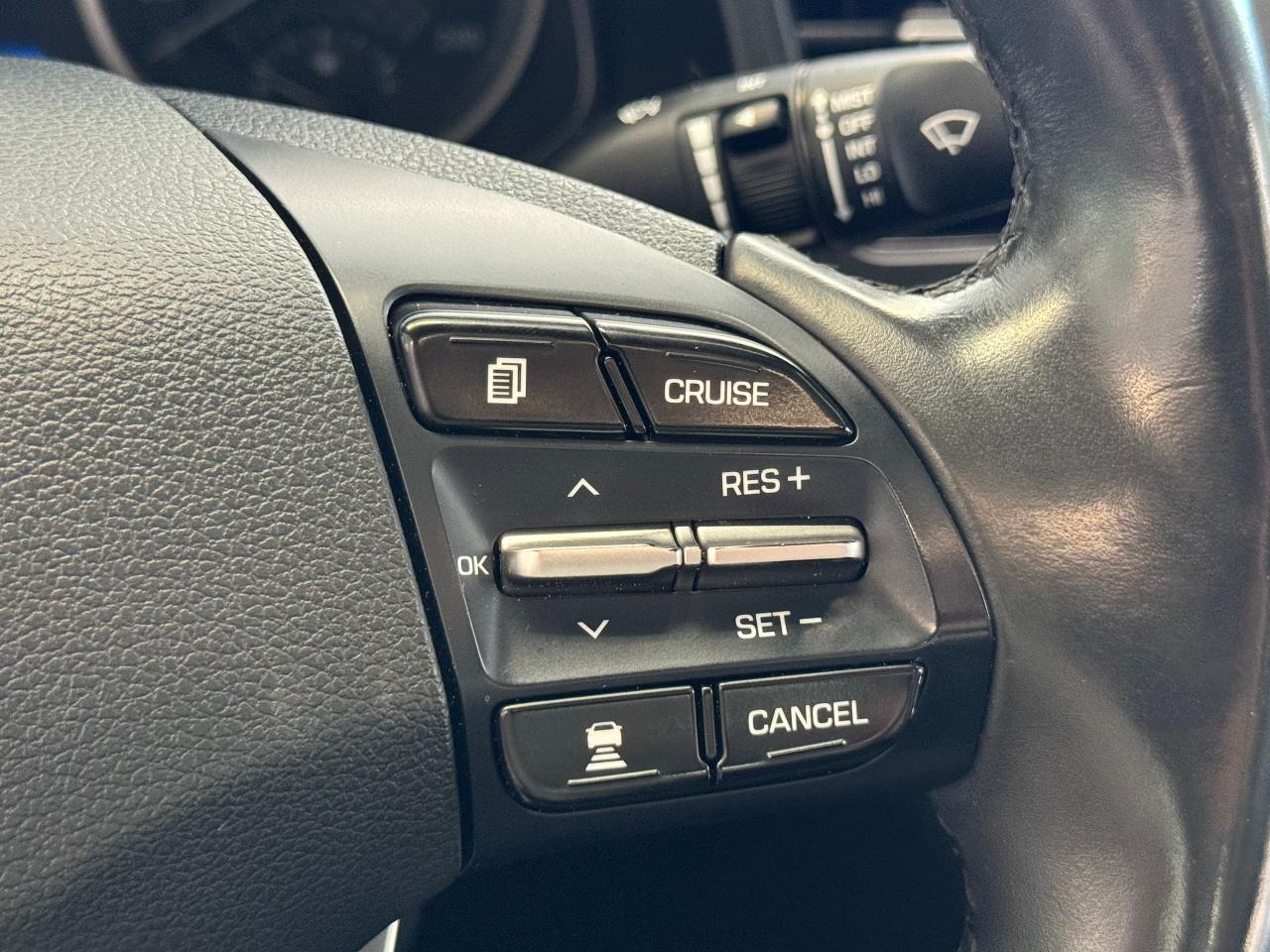 2019 Hyundai Elantra ULTIMATE+New Tires+Brakes+BSM+Roof+GPS+CleanCarfax - Photo #43