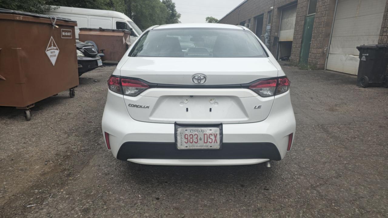 2020 Toyota Corolla LE - Photo #4