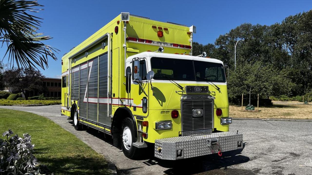 1995 Freightliner FLL086 Rescue Truck Diesel BC0037050,10.0L L6 DIESEL engine., 2 door, automatic, 4X2, cruise control, Chelsea PTO, engine brakes, light bars, ONAN electric power, insta chains, air horn, 2 awnings, rolling doors, rooftop watch tower,  generator, air conditioning, AM/FM radio, yellow exterior, black interior, cloth.  Engine Hours 31340, Certification and Decal Valid to June 2025  $28,510.00 plus $375 processing fee, $28,885.00 total payment obligation before taxes.  Listing report, warranty, contract commitment cancellation fee, financing available on approved credit (some limitations and exceptions may apply). All above specifications and information is considered to be accurate but is not guaranteed and no opinion or advice is given as to whether this item should be purchased. We do not allow test drives due to theft, fraud, acts of vandalism and undetectable impaired driving. Instead we provide the following benefits: Complimentary Warranty (with options to extend), Limited Money Back Satisfaction Guarantee on Fully Completed Contracts, Contract Commitment Cancellation, and an Open-Ended Sell-Back Option. Ask seller for details or call 604-522-REPO(7376) to confirm listing availability.