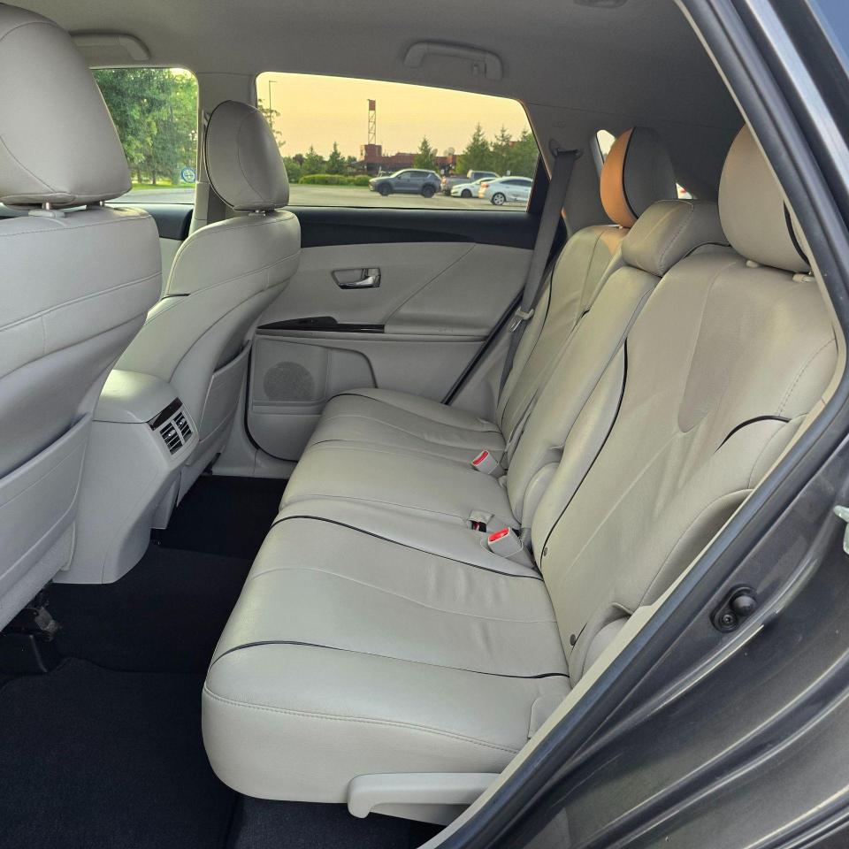 2011 Toyota Venza 4DR WGN V6 AWD - Photo #13