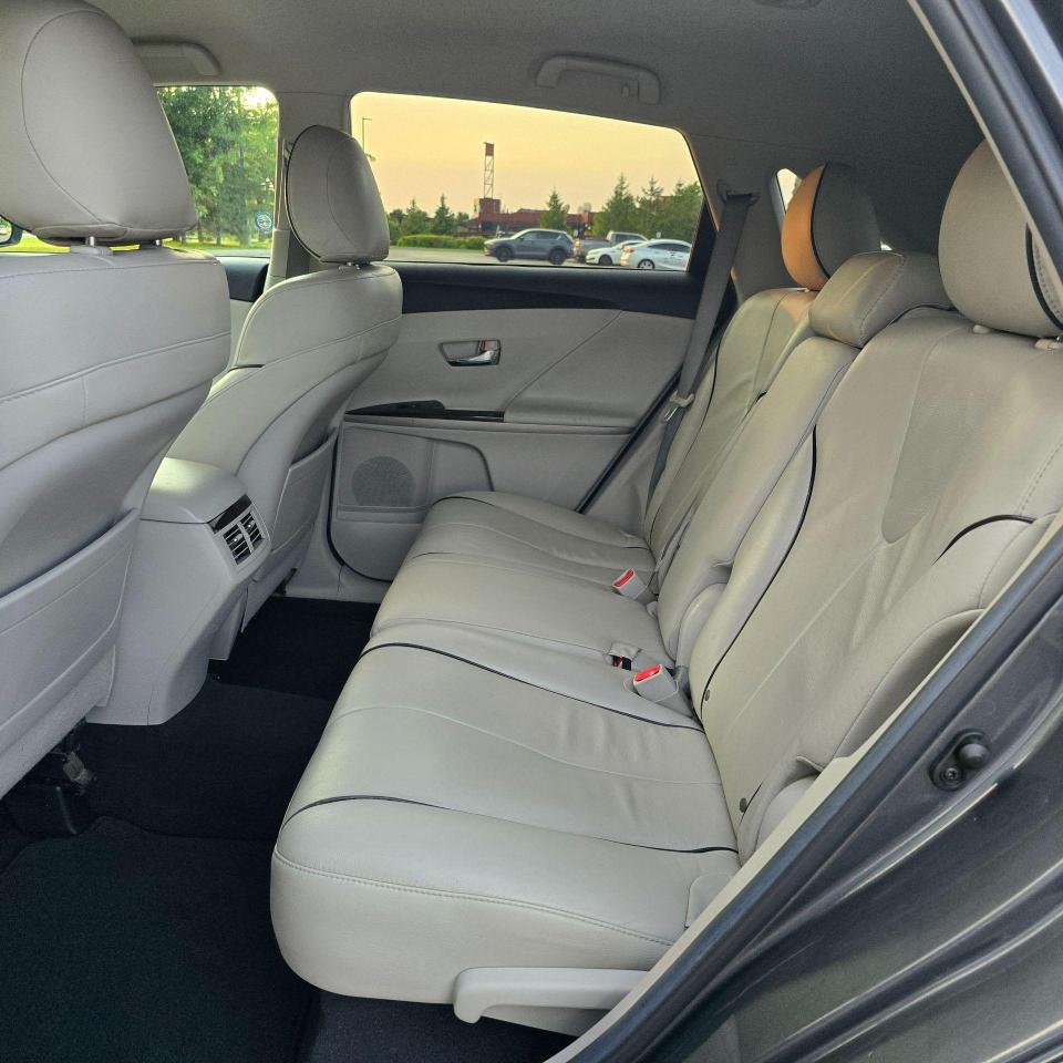 2011 Toyota Venza 4DR WGN V6 AWD - Photo #14