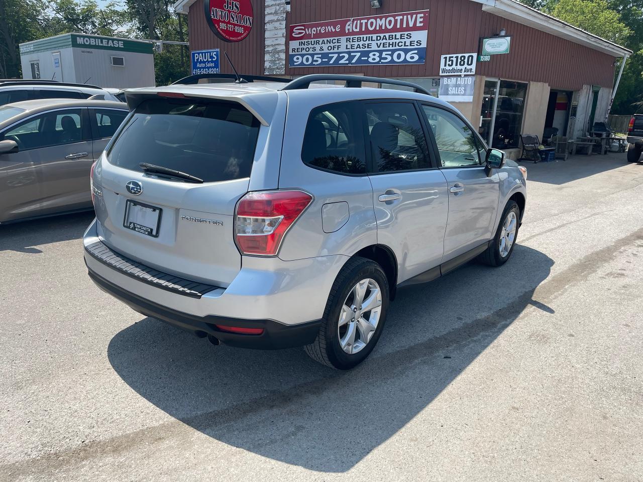 2015 Subaru Forester 2.5i Touring - Photo #4