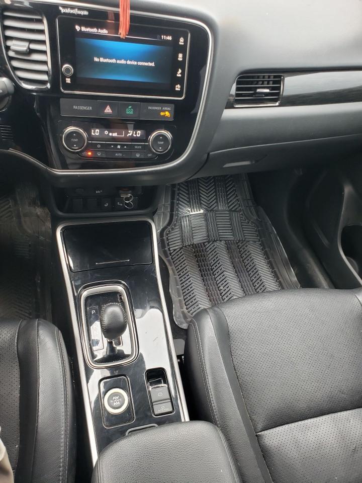 2017 Mitsubishi Outlander GT - Photo #7