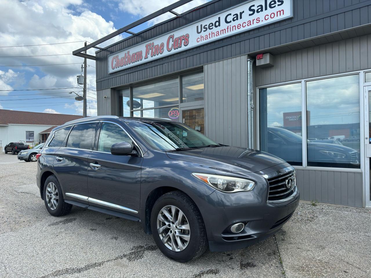 2013 Infiniti JX35  - Photo #2