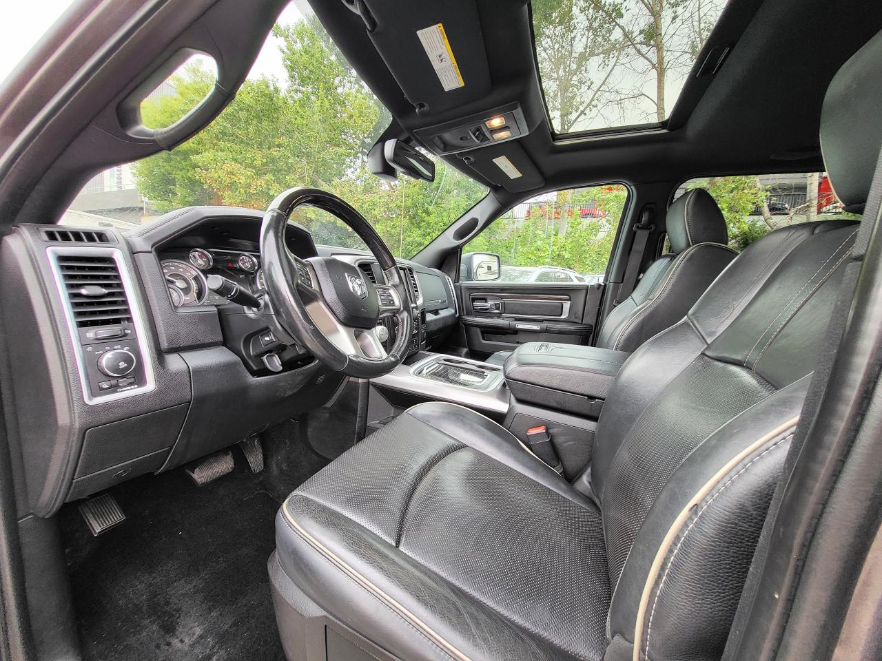 2016 RAM 1500 4WD CREW CAB LIMITED | ALL CREDIT ACCEPTED!! - Photo #9