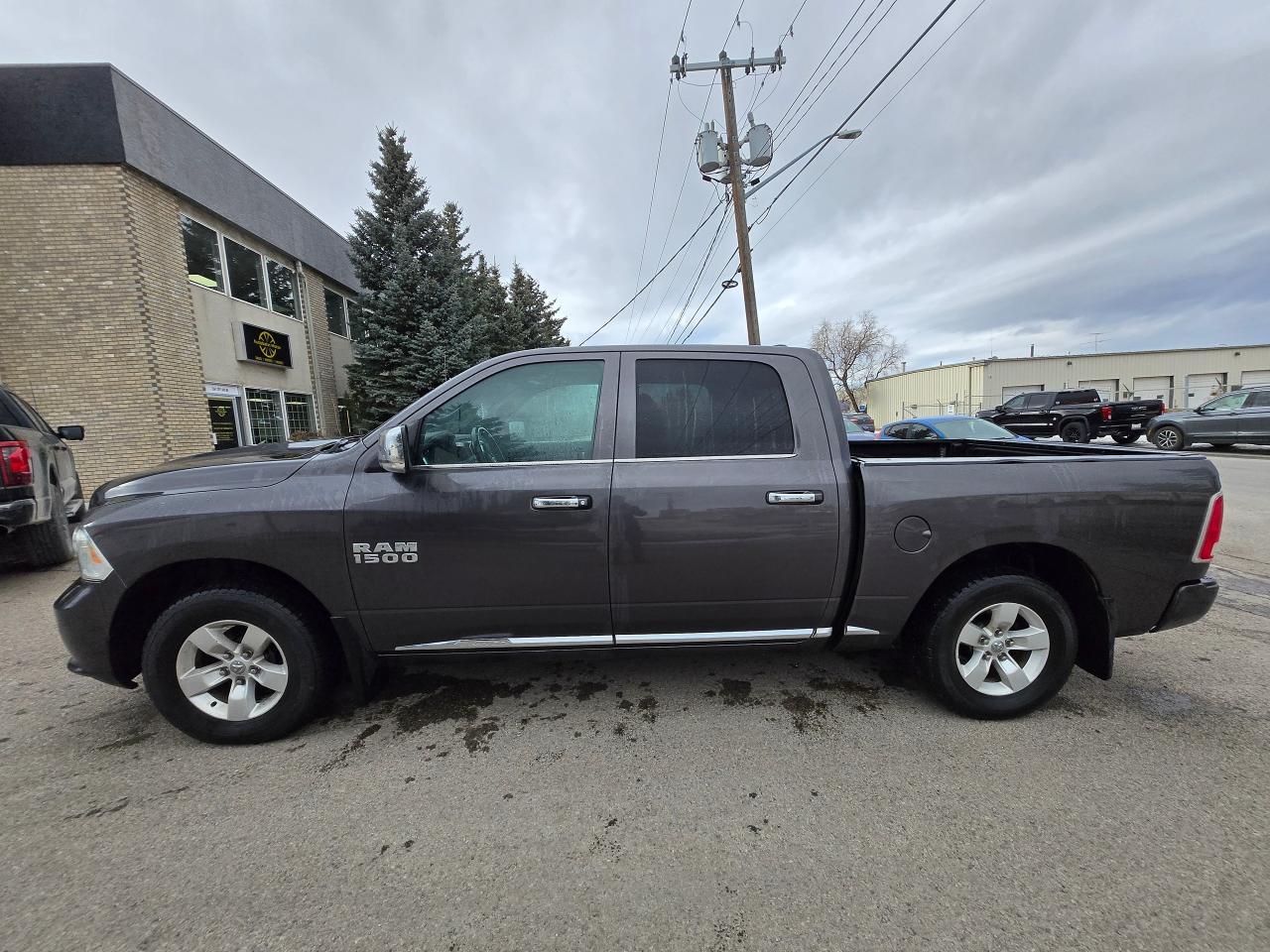 2016 RAM 1500 4WD CREW CAB LIMITED | ALL CREDIT ACCEPTED!! - Photo #4