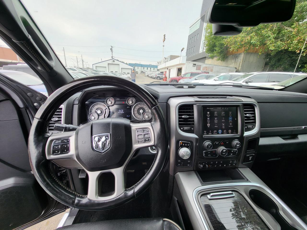 2016 RAM 1500 4WD CREW CAB LIMITED | ALL CREDIT ACCEPTED!! - Photo #13