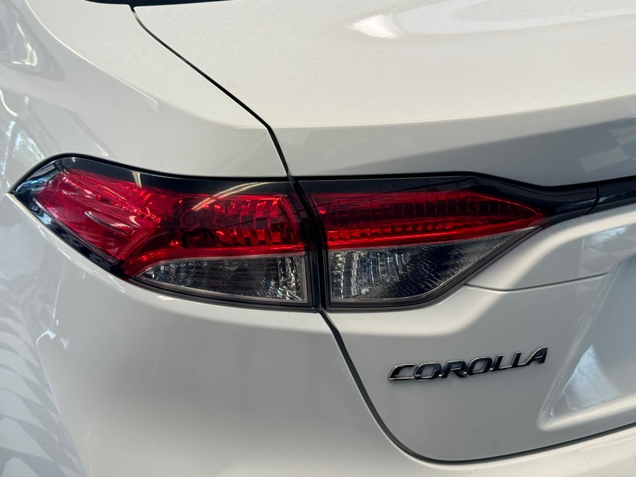 2020 Toyota Corolla LE Upgrade+BSM+Roof+Wireless Charger+CLEAN CARFAX - Photo #55