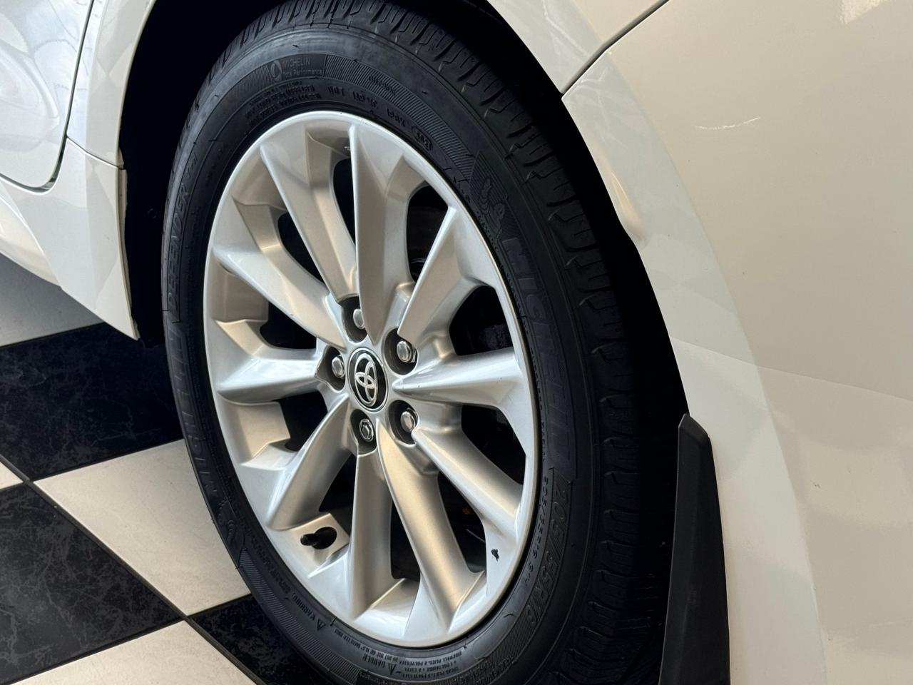 2020 Toyota Corolla LE Upgrade+BSM+Roof+Wireless Charger+CLEAN CARFAX - Photo #49