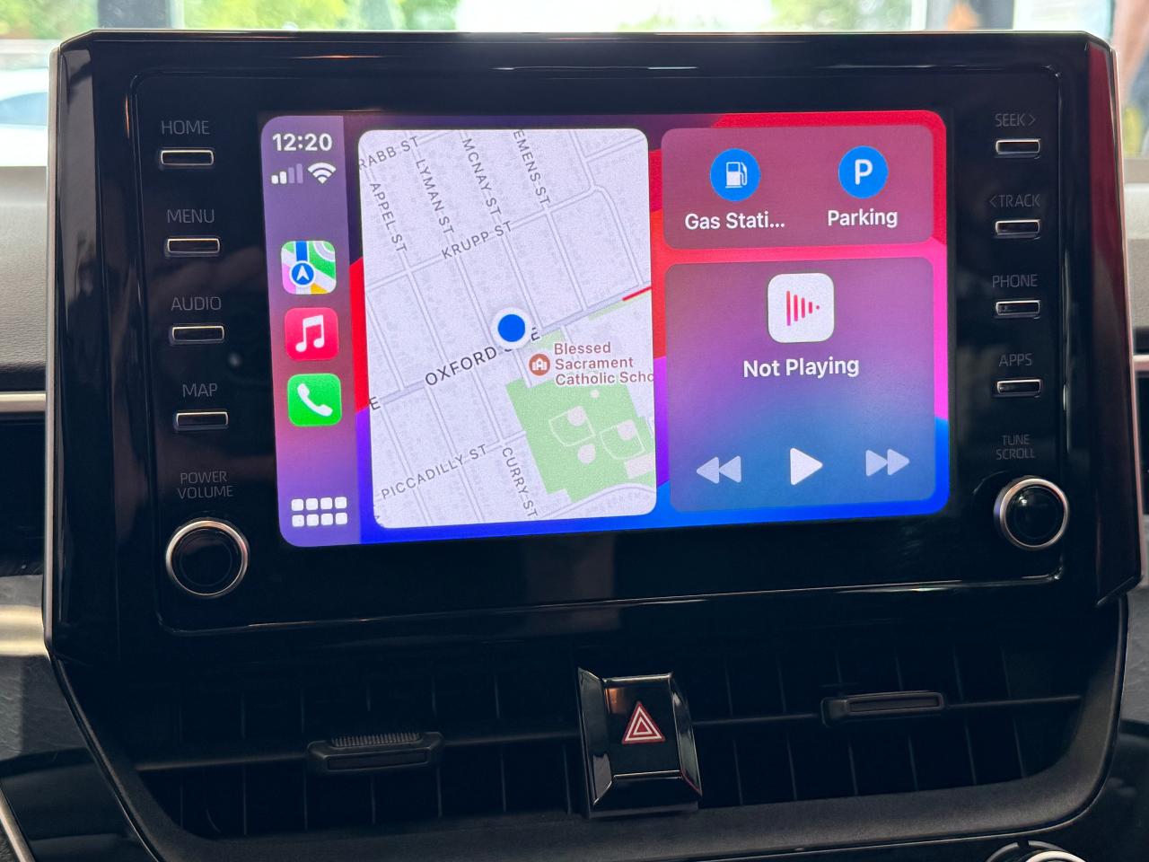 2020 Toyota Corolla LE Upgrade+BSM+Roof+Wireless Charger+CLEAN CARFAX - Photo #24