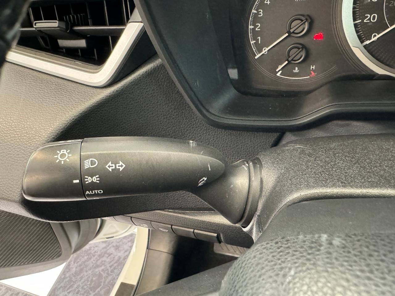 2020 Toyota Corolla LE Upgrade+BSM+Roof+Wireless Charger+CLEAN CARFAX - Photo #42