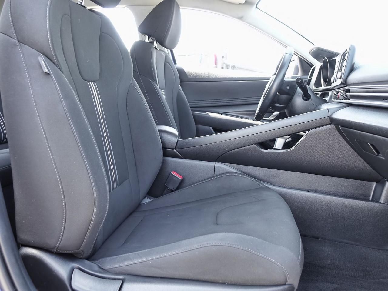 2022 Hyundai Elantra Preferred - Photo #12