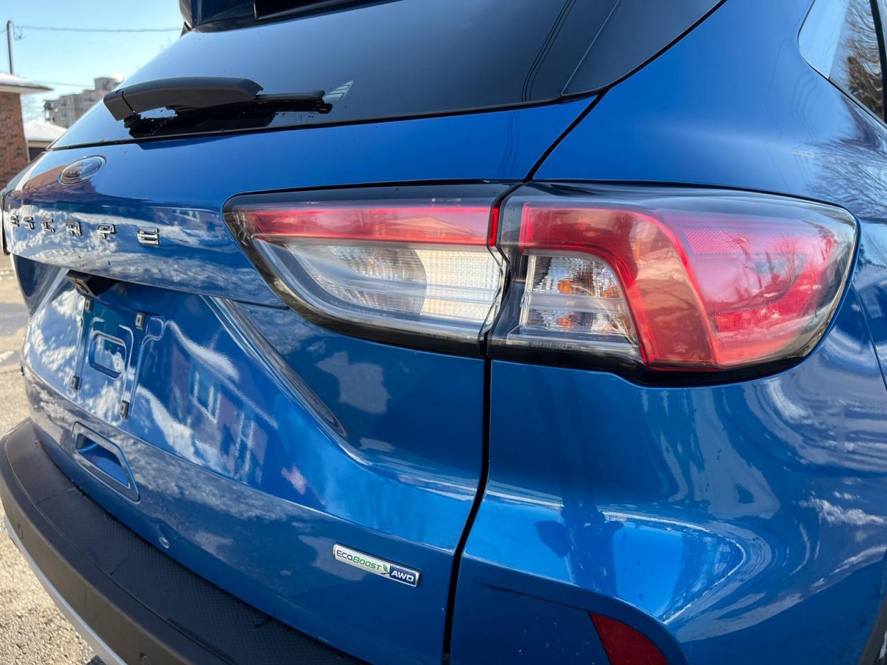 2020 Ford Escape SEL AWD - Photo #9