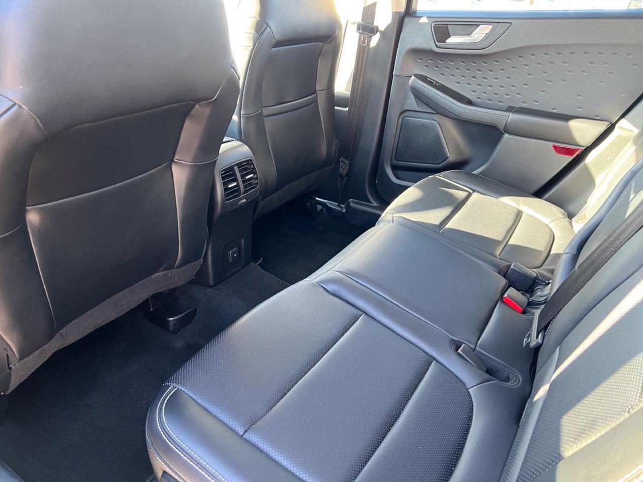 2020 Ford Escape SEL AWD - Photo #13
