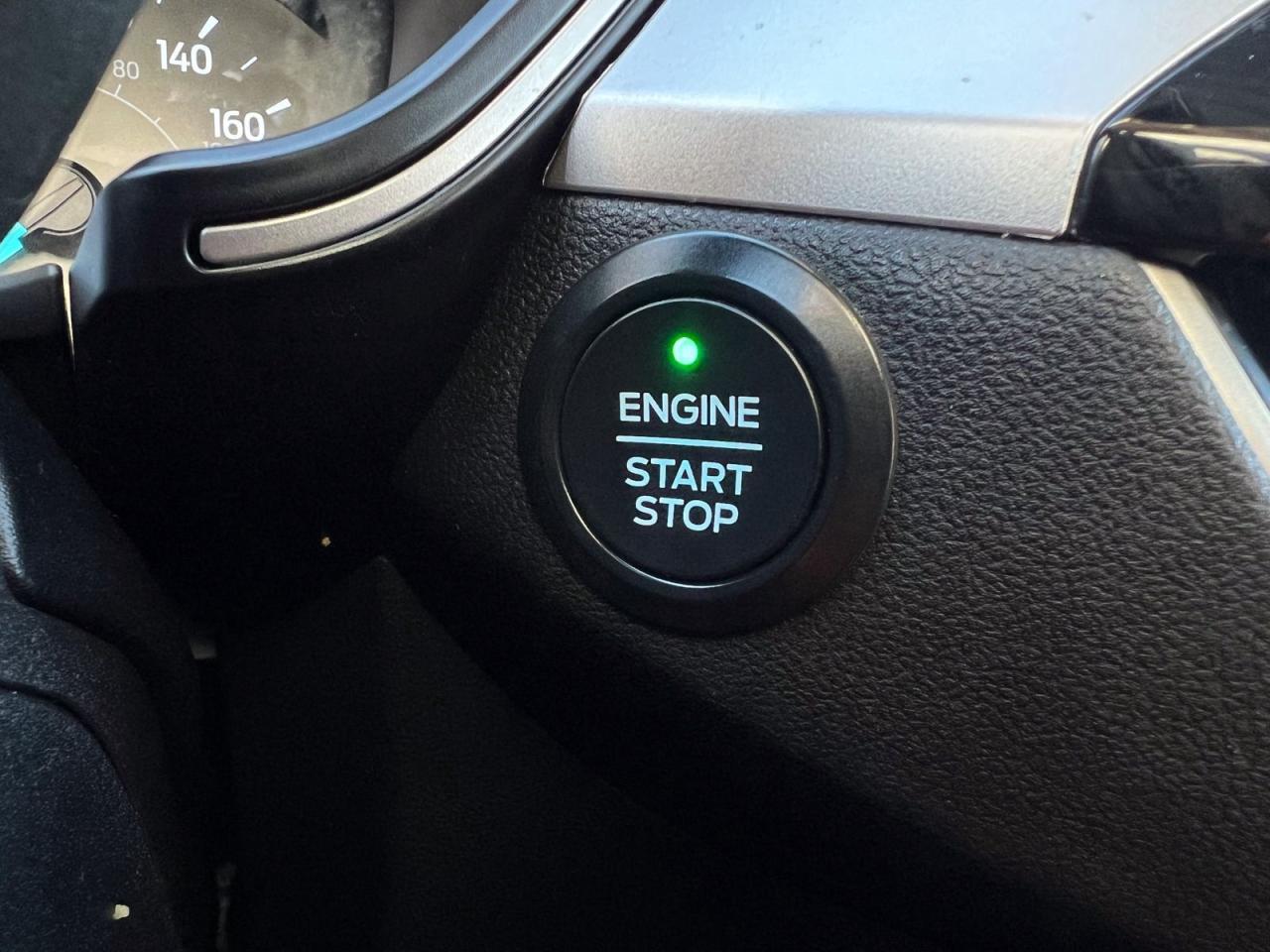 2020 Ford Escape SEL AWD - Photo #22