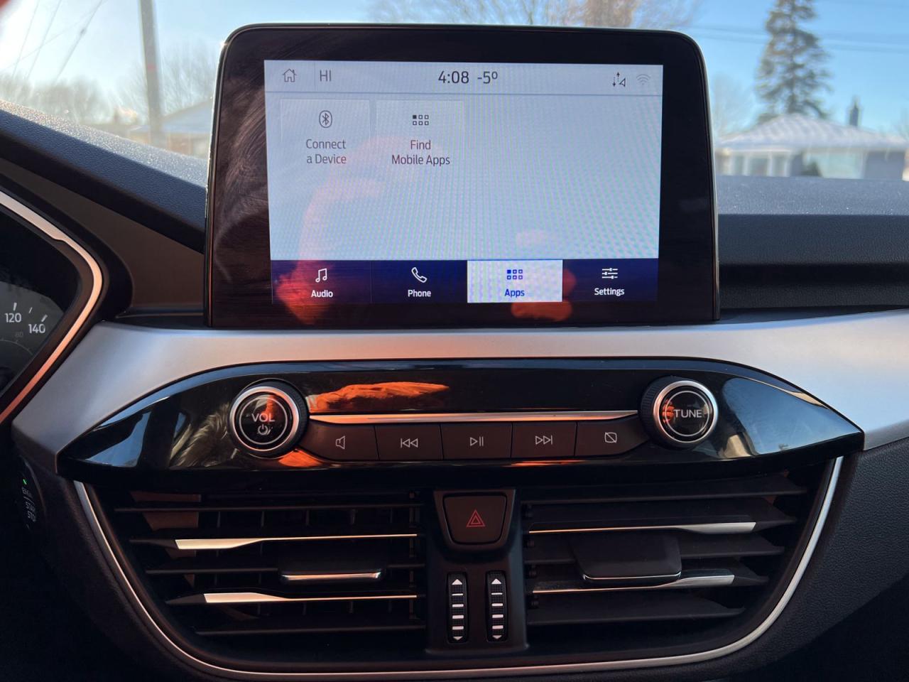 2020 Ford Escape SEL AWD - Photo #28