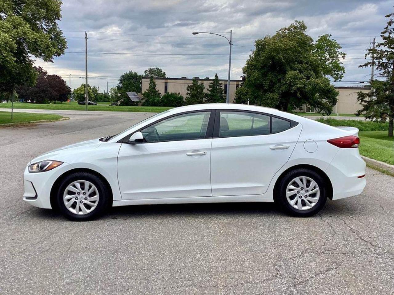 2017 Hyundai Elantra No Accidents - Safety Certified - Photo #4