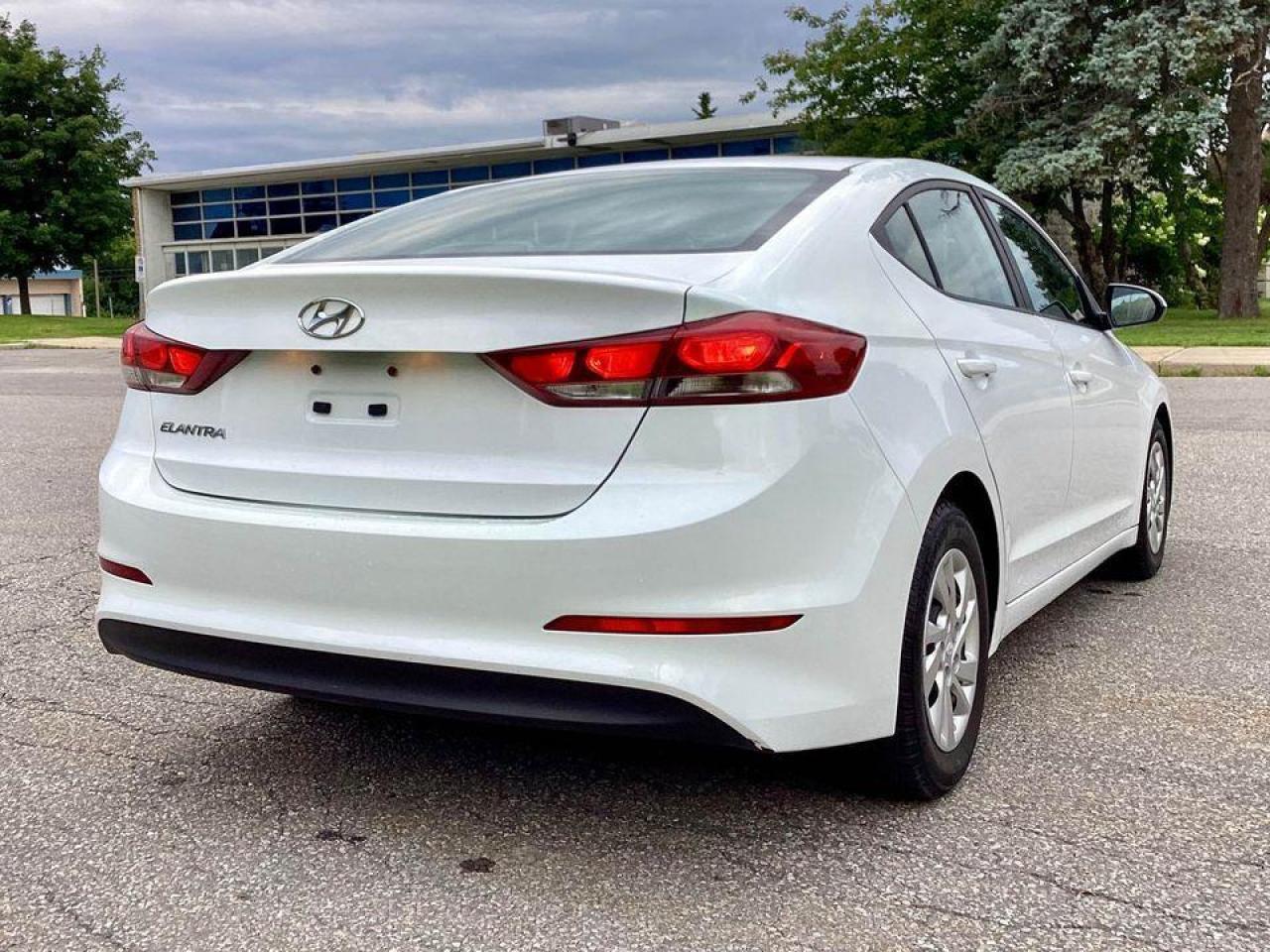 2017 Hyundai Elantra No Accidents - Safety Certified - Photo #10