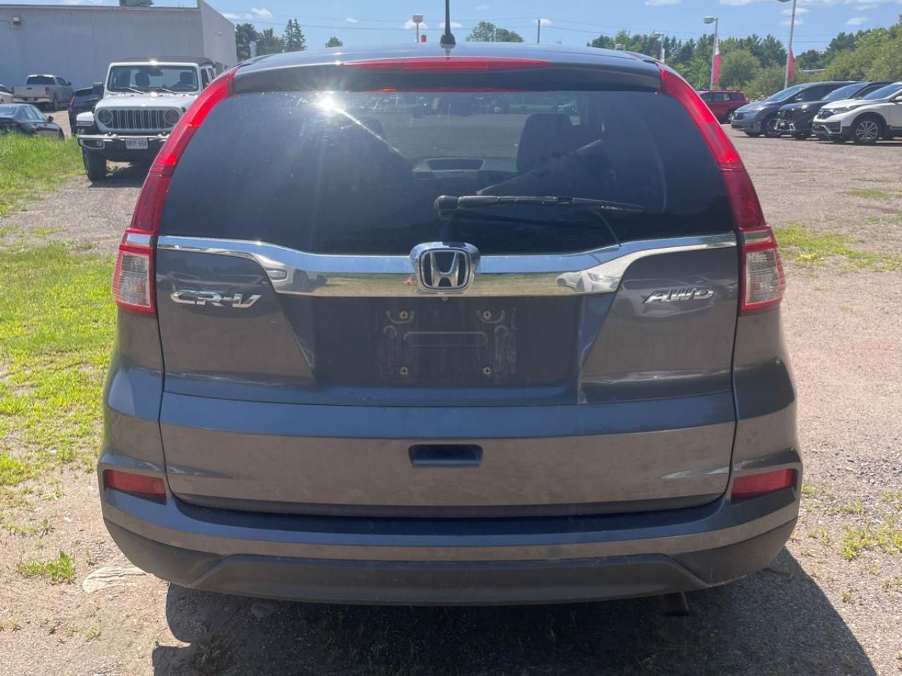 2016 Honda CR-V LX Photo3