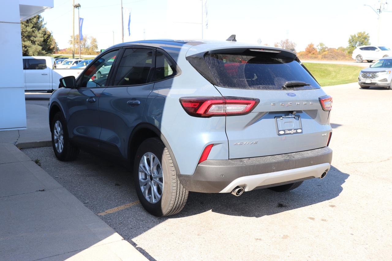 2025 Ford Escape Active AWD Photo