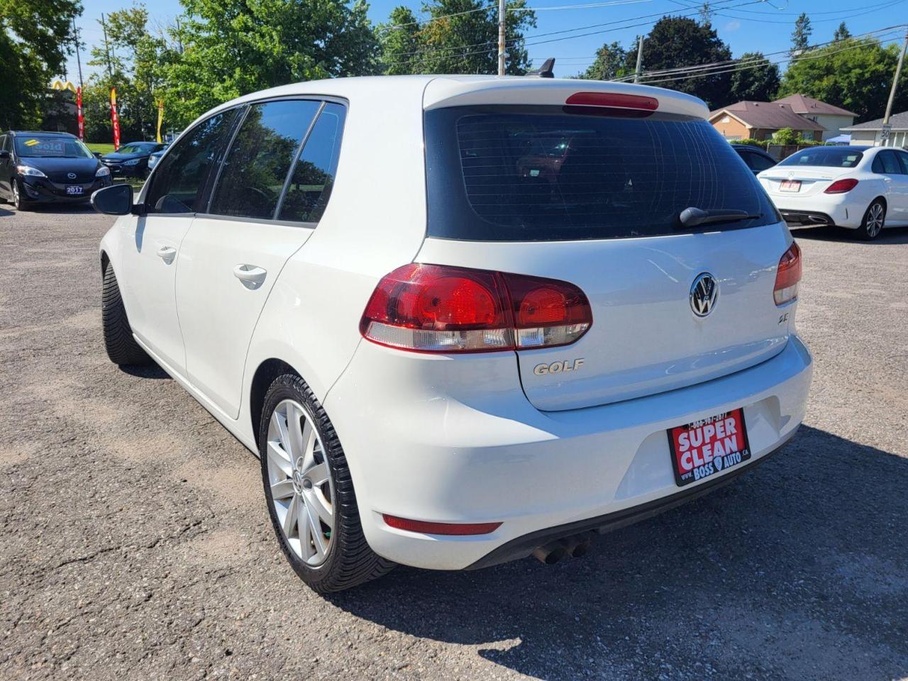 2013 Volkswagen Golf Highline Photo2