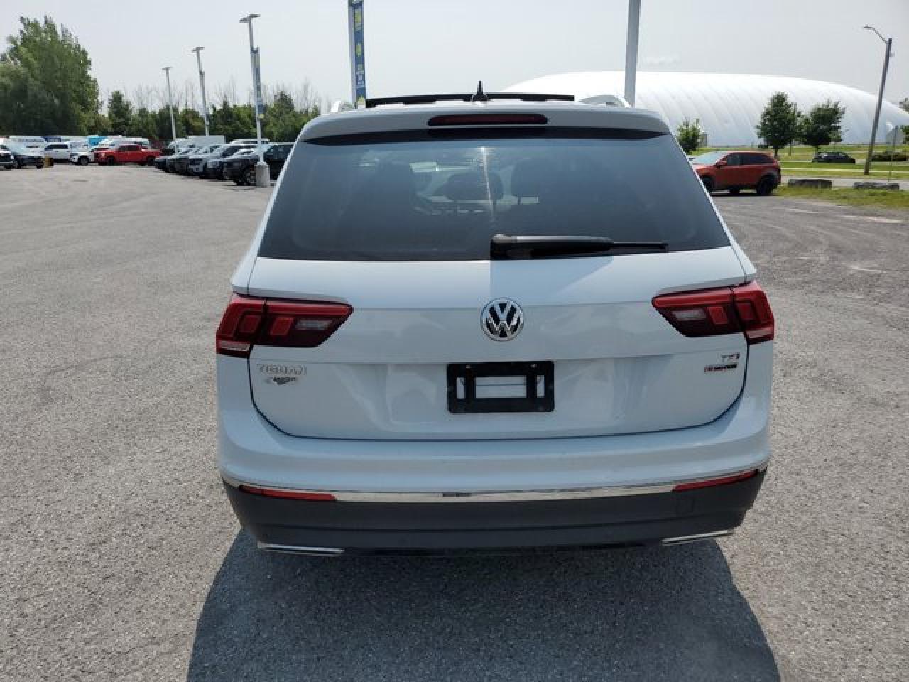 2018 Volkswagen Tiguan Highline Photo3